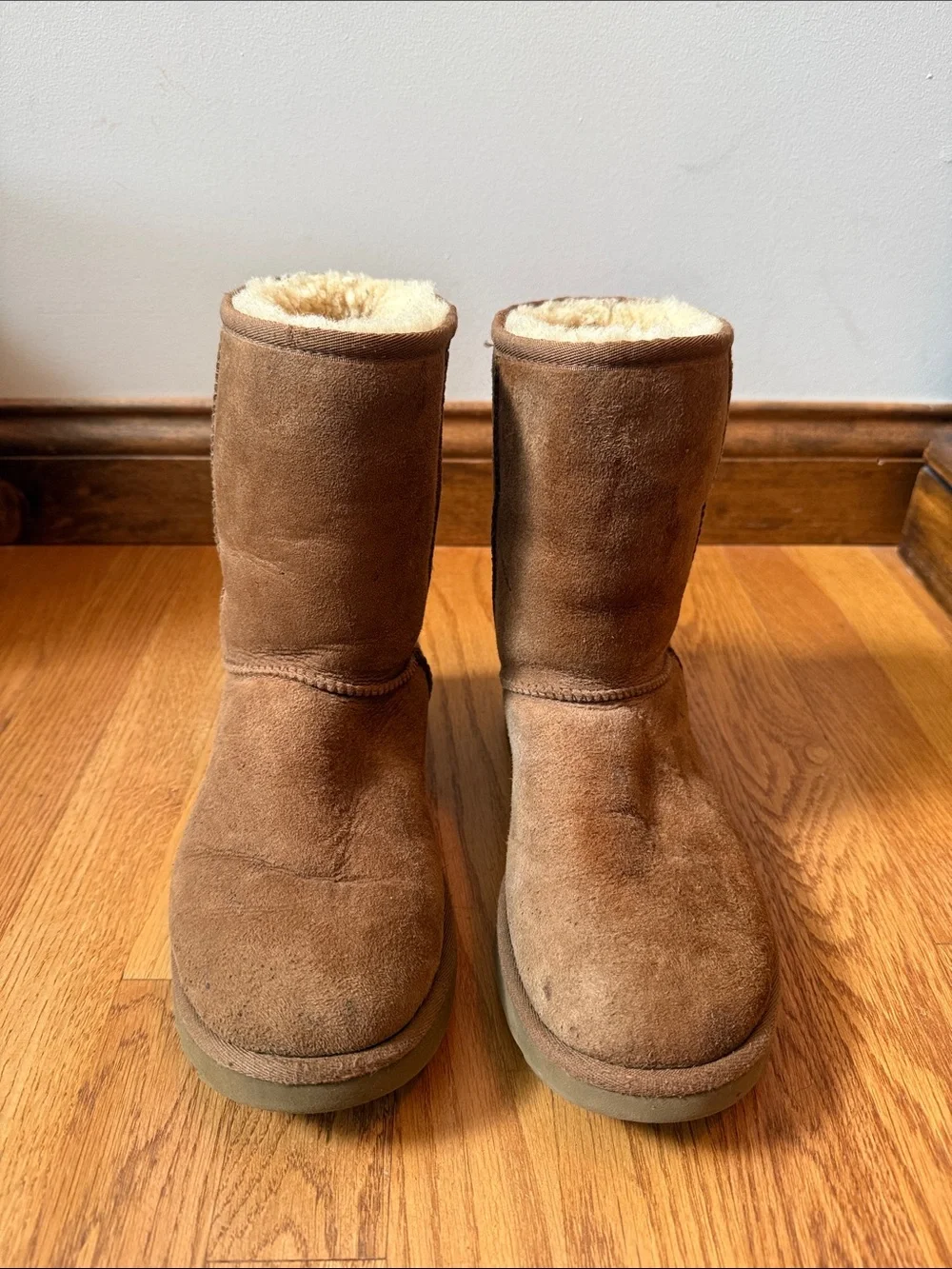 UGG women’s classic